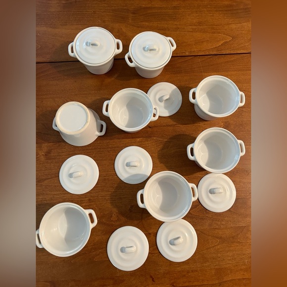 6 (8 2 free) Kennex stoneware covered dishes. (Cocottes) baking/serving 4oz - Picture 5 of 13
